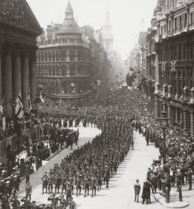 The Empire pays homage to its victorious warriors on Peace Day - the Lord Mayor taking the salute, 19th July 1919